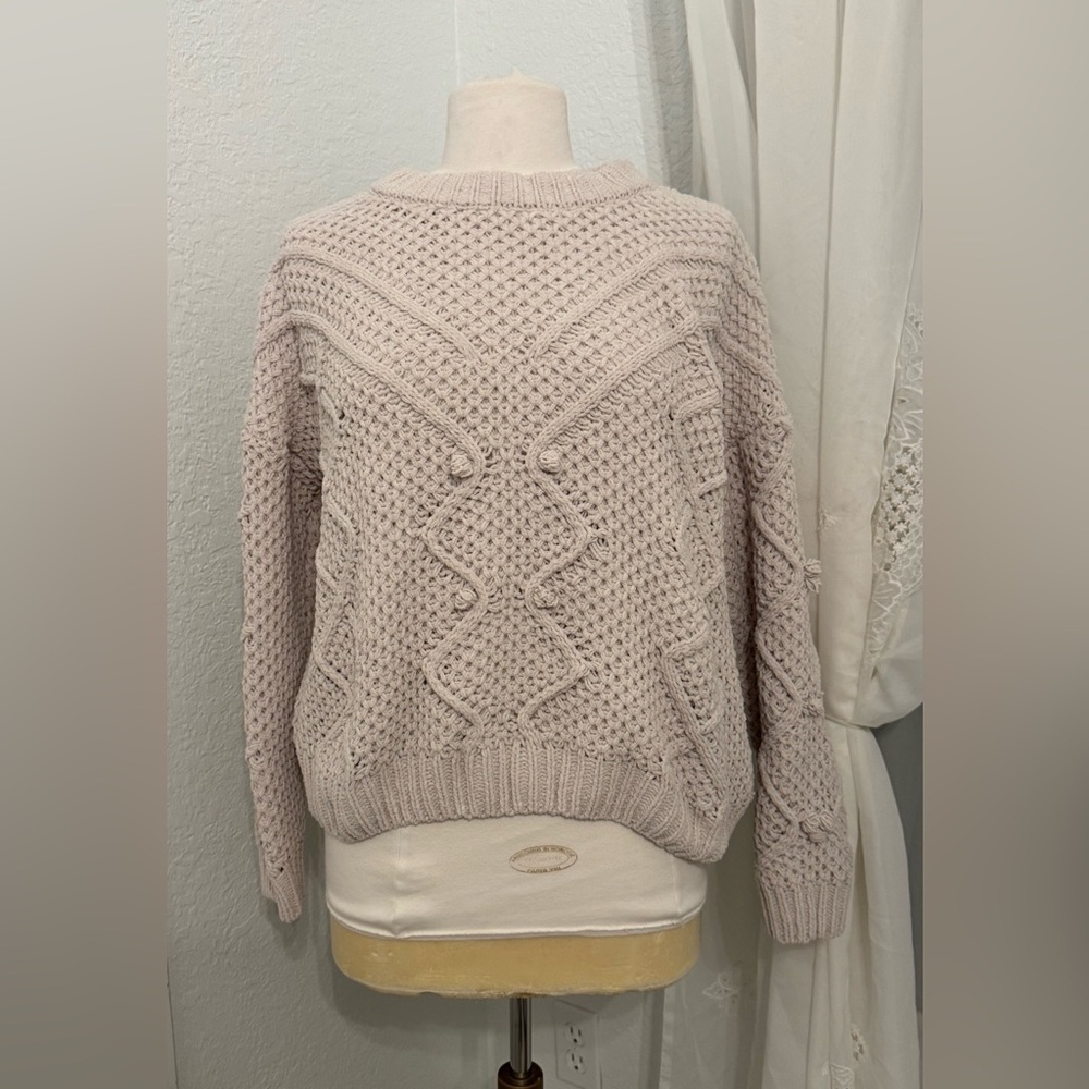 NEW AQUA Brand Women's Cable Knit Cropped Crewneck Chunky Sweater Size L - $128 - Picture 2 of 5
